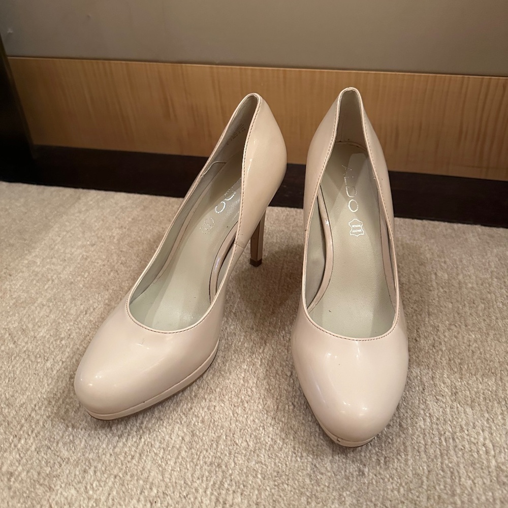 Aldo Nude Pumps